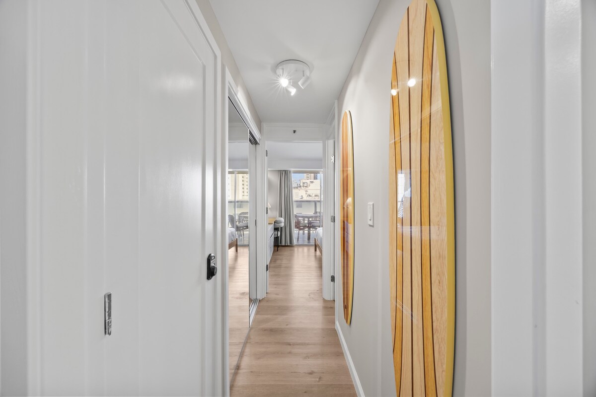 Stunning Tropical 1BR-Central Waikiki-Near Beach!