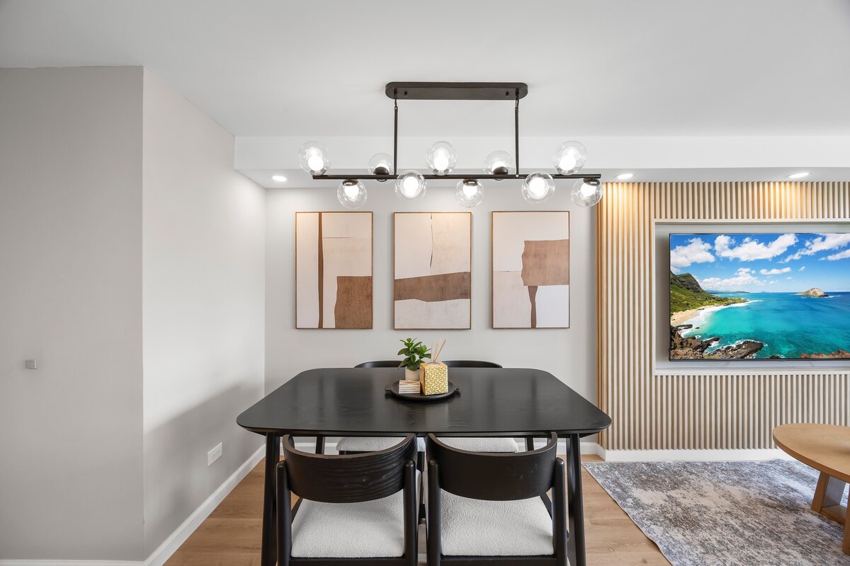 Stunning Tropical 1BR-Central Waikiki-Near Beach!