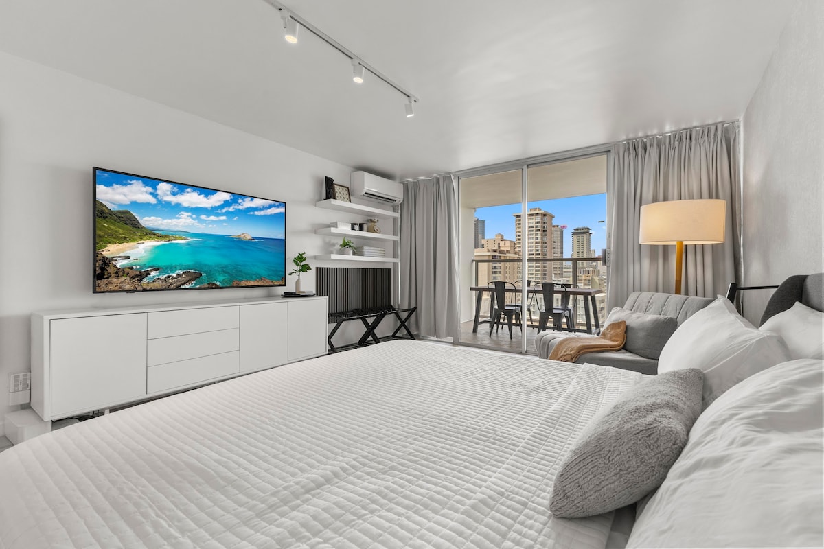 16F-Renovated Modern King Studio-Waikiki Beach~