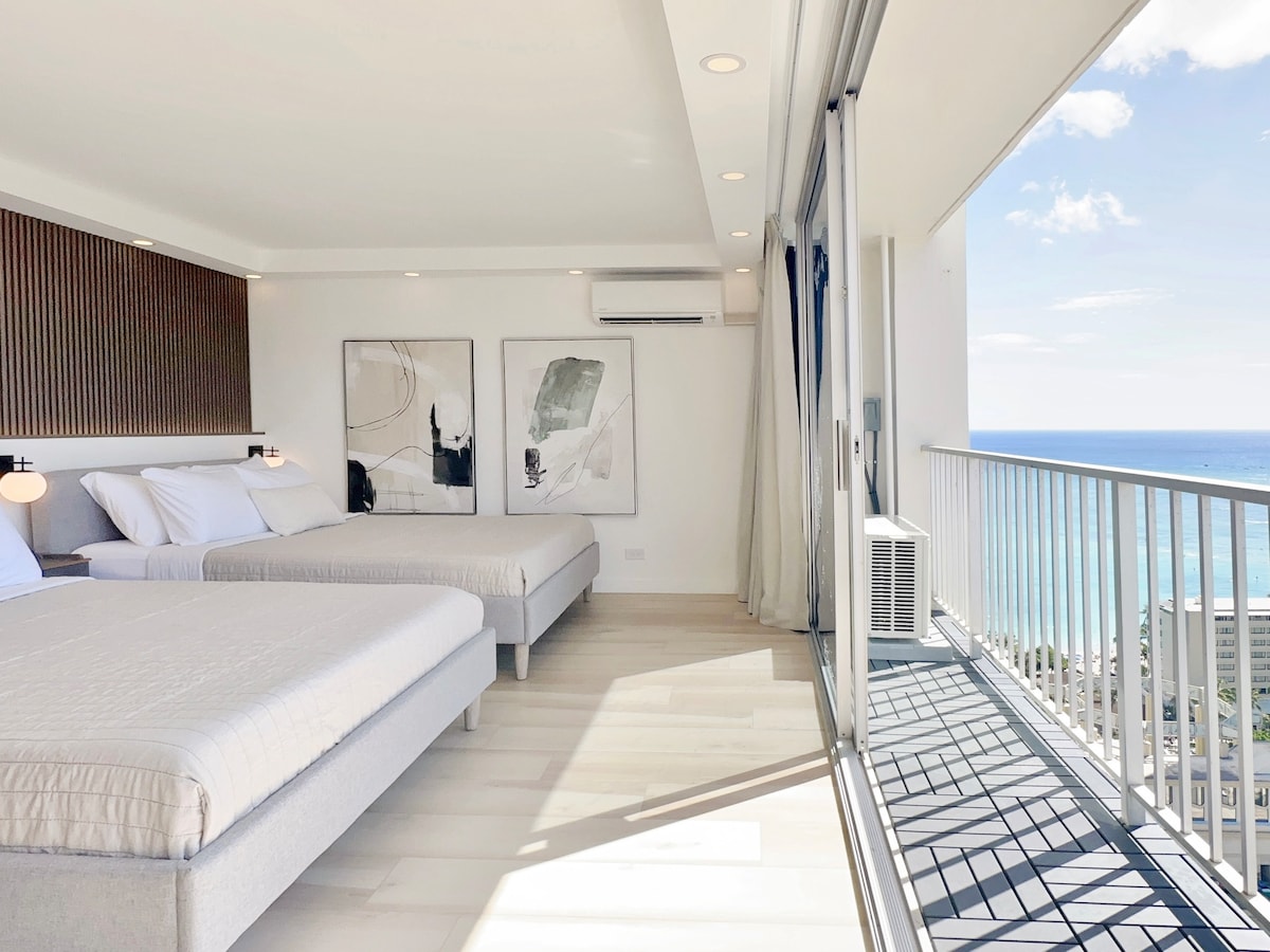 Top FL-Chic Upscale Studio w/2 Queens Near Beach