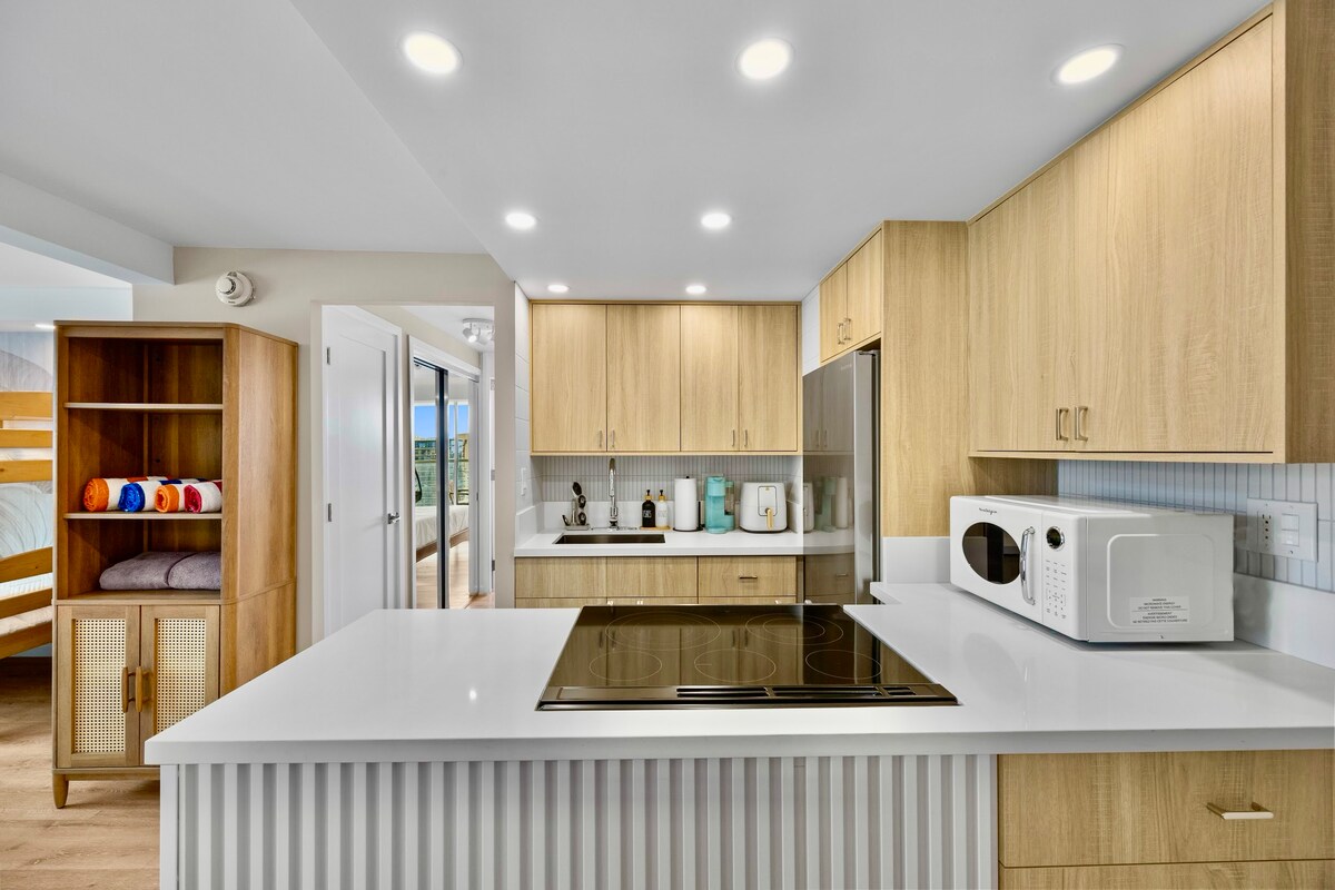 34F-Waikiki 1BR Retreat-Ocean & Diamond Head Views