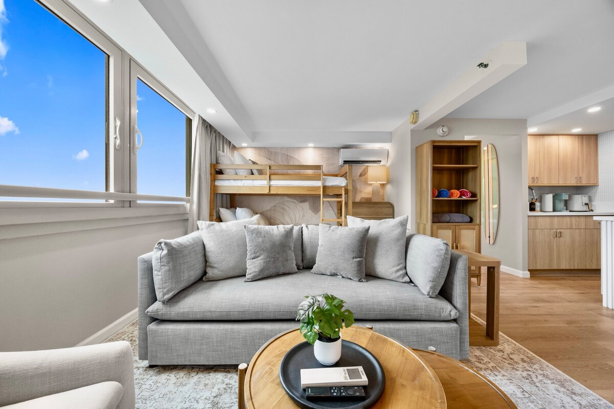 34F-Waikiki 1BR Retreat-Ocean & Diamond Head Views
