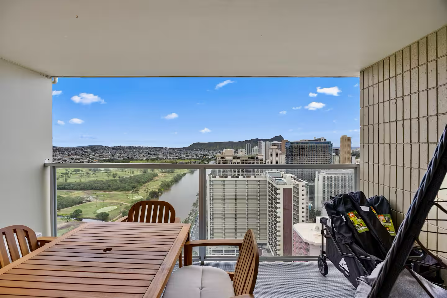 34F-Waikiki 1BR Retreat-Ocean & Diamond Head Views