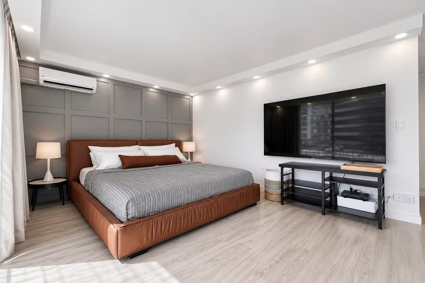 Walk to the beach!-Cozy Renovated Waikiki Studio~