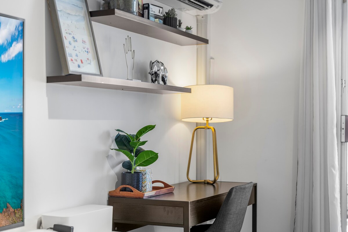 26FL-Renovated Modern & Chic King Studio-Waikiki