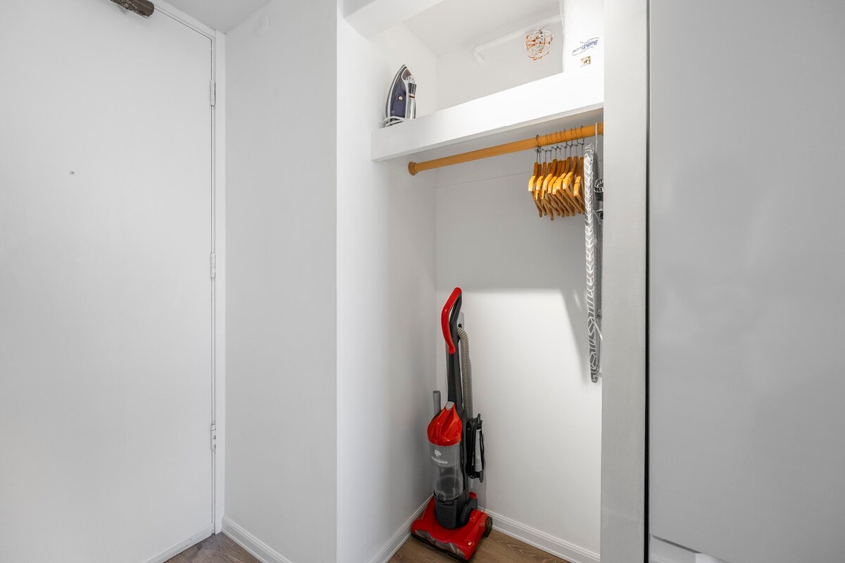 26FL-Renovated Modern & Chic King Studio-Waikiki