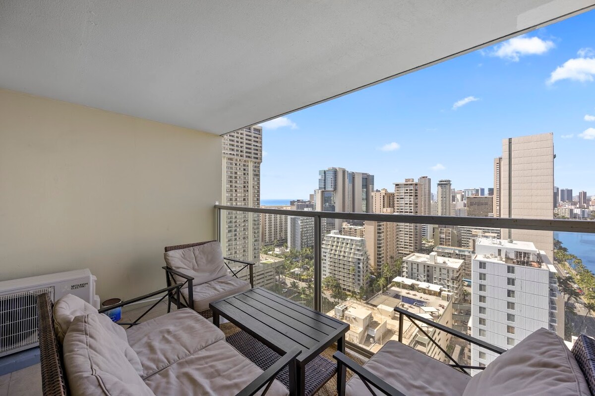26FL-Renovated Modern & Chic King Studio-Waikiki