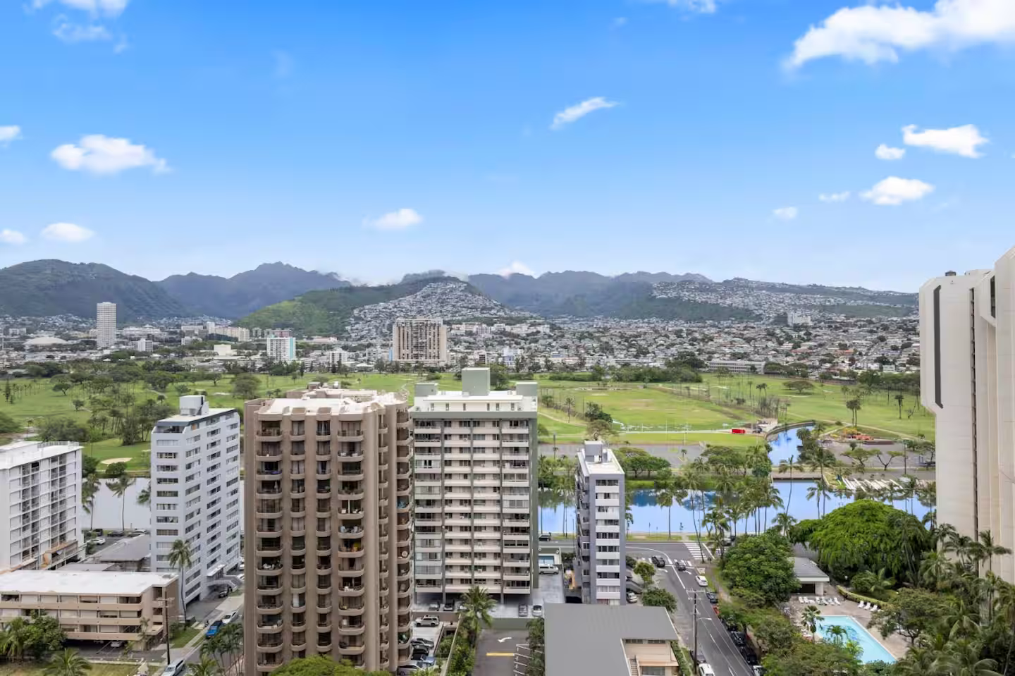 23F-Upscale 1BR-Mountain View-Free Parking w/ Pool