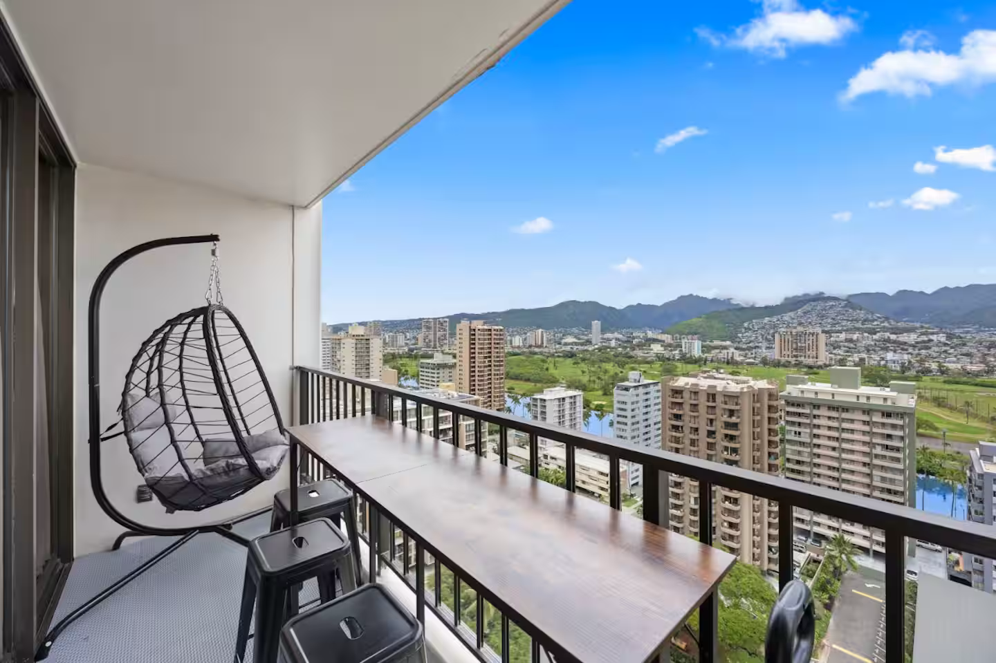 23F-Upscale 1BR-Mountain View-Free Parking w/ Pool