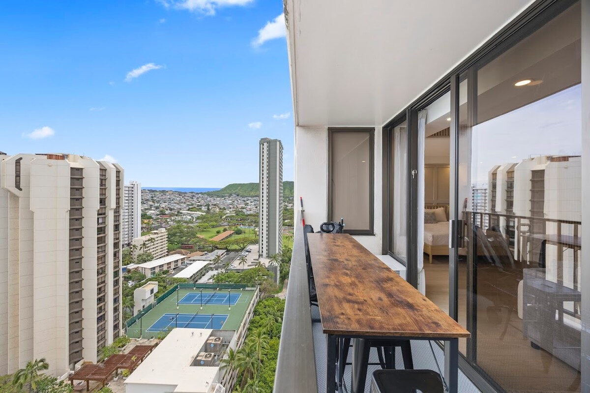 23F-Upscale 1BR-Mountain View-Free Parking w/ Pool