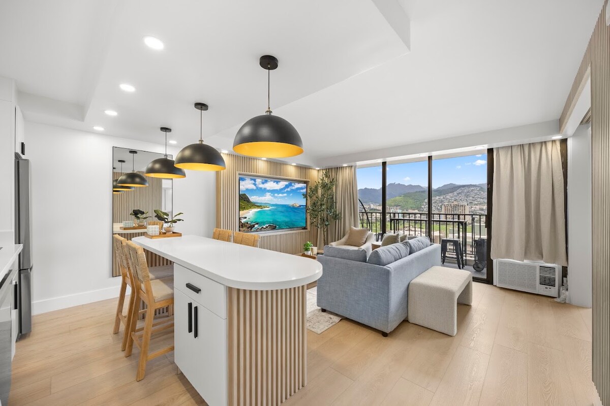 23F-Upscale 1BR-Mountain View-Free Parking w/ Pool