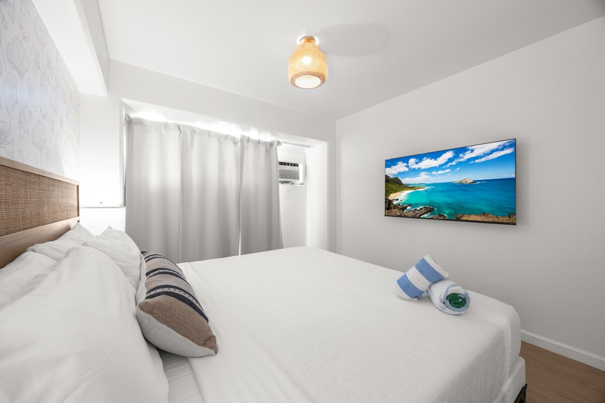 Hidden Oasis-2BR|2BTH w/Parking-Waikiki Beach