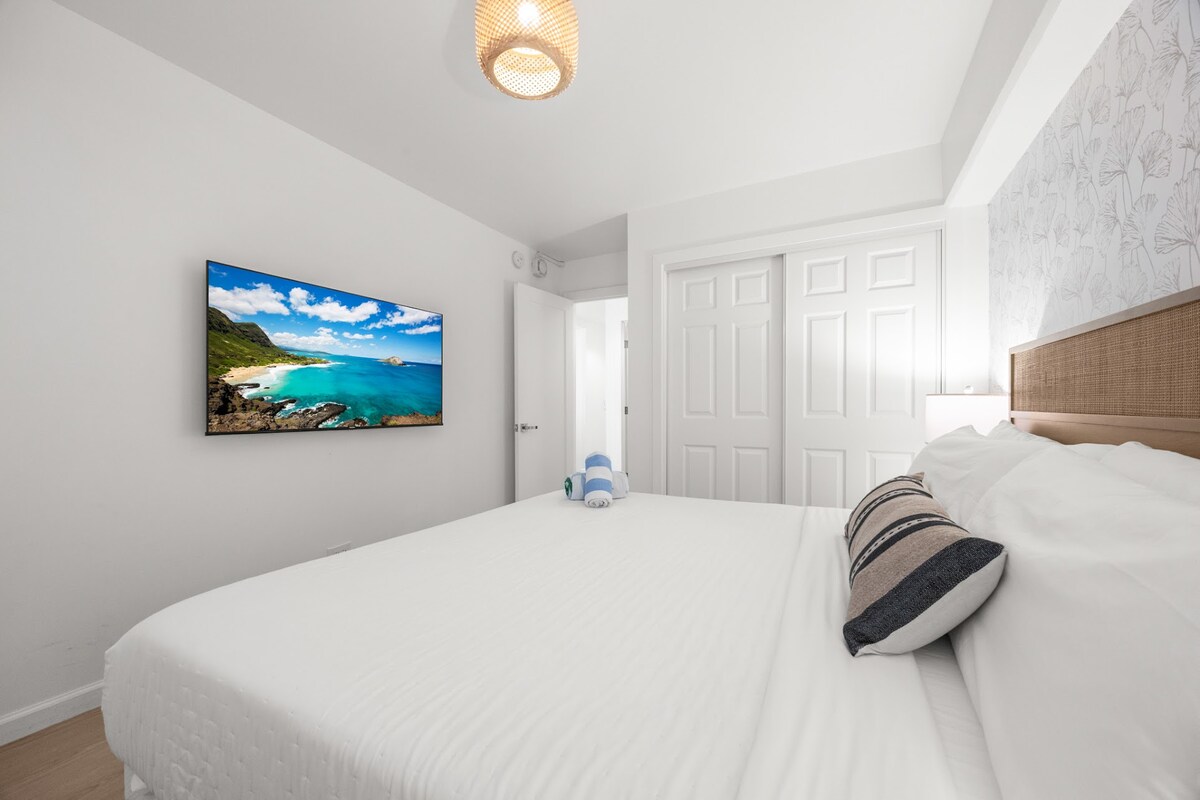 Hidden Oasis-2BR|2BTH w/Parking-Waikiki Beach