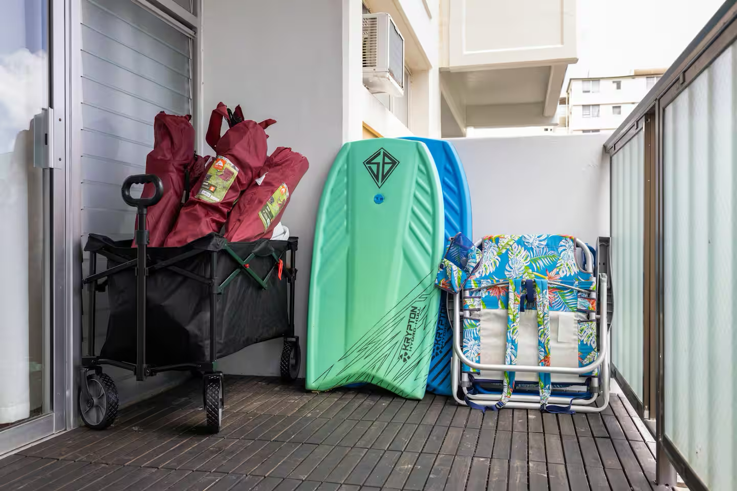 Hidden Oasis-2BR|2BTH w/Parking-Waikiki Beach
