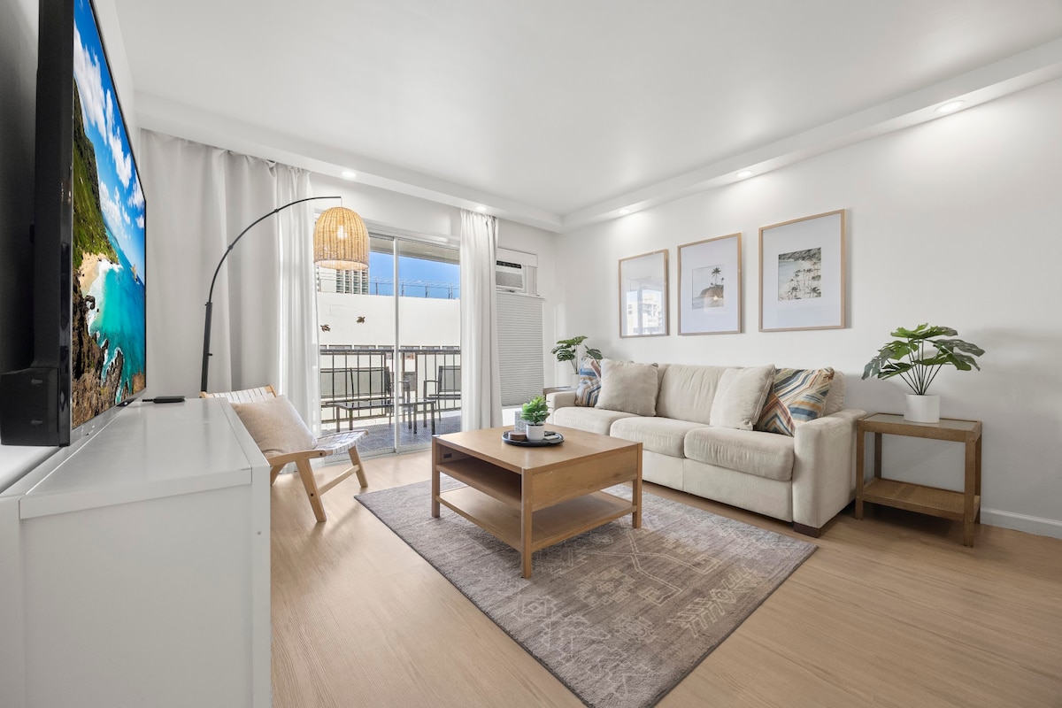 Hidden Oasis-2BR|2BTH w/Parking-Waikiki Beach