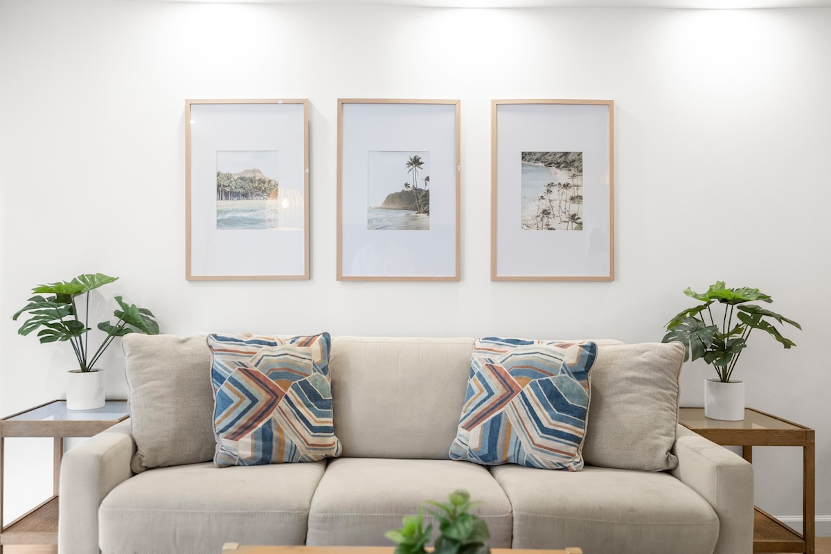 Hidden Oasis-2BR|2BTH w/Parking-Waikiki Beach