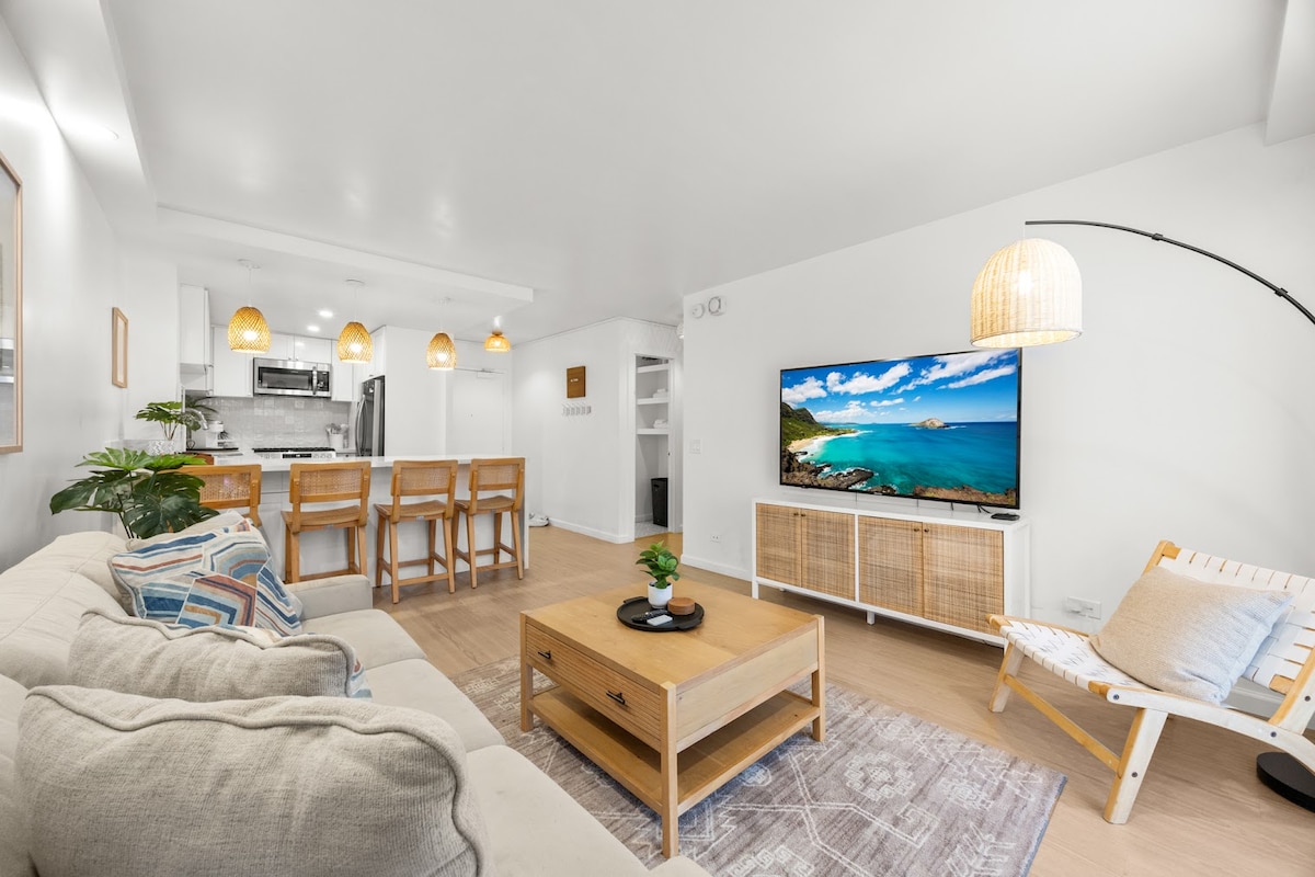 Hidden Oasis-2BR|2BTH w/Parking-Waikiki Beach