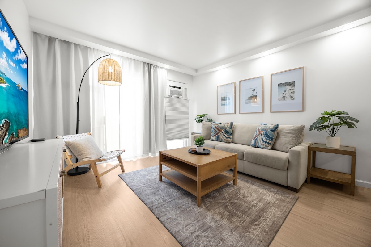 Hidden Oasis-2BR|2BTH w/Parking-Waikiki Beach