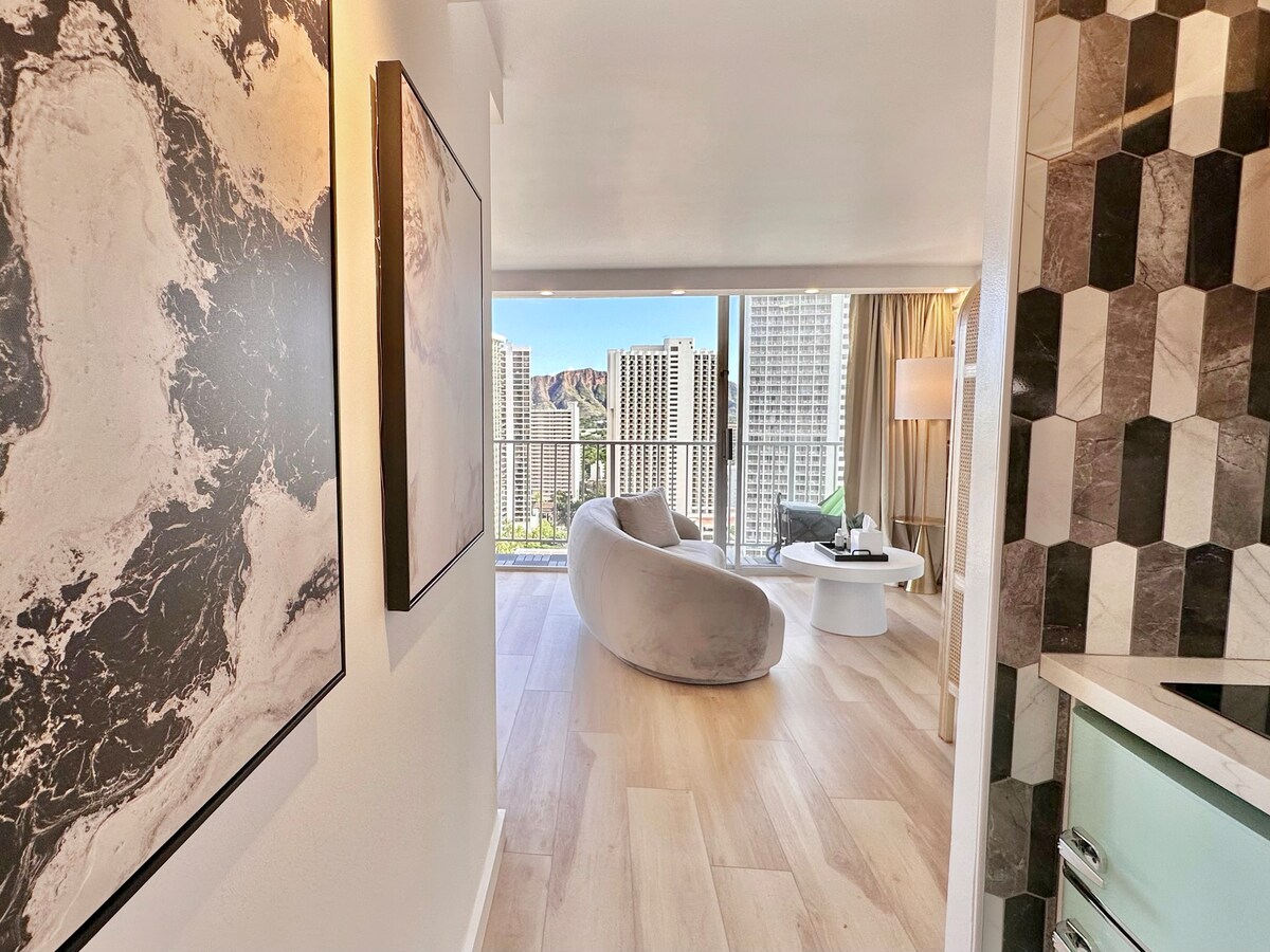 High FL-Upscale Ocean View w/ Easy Beach Access~