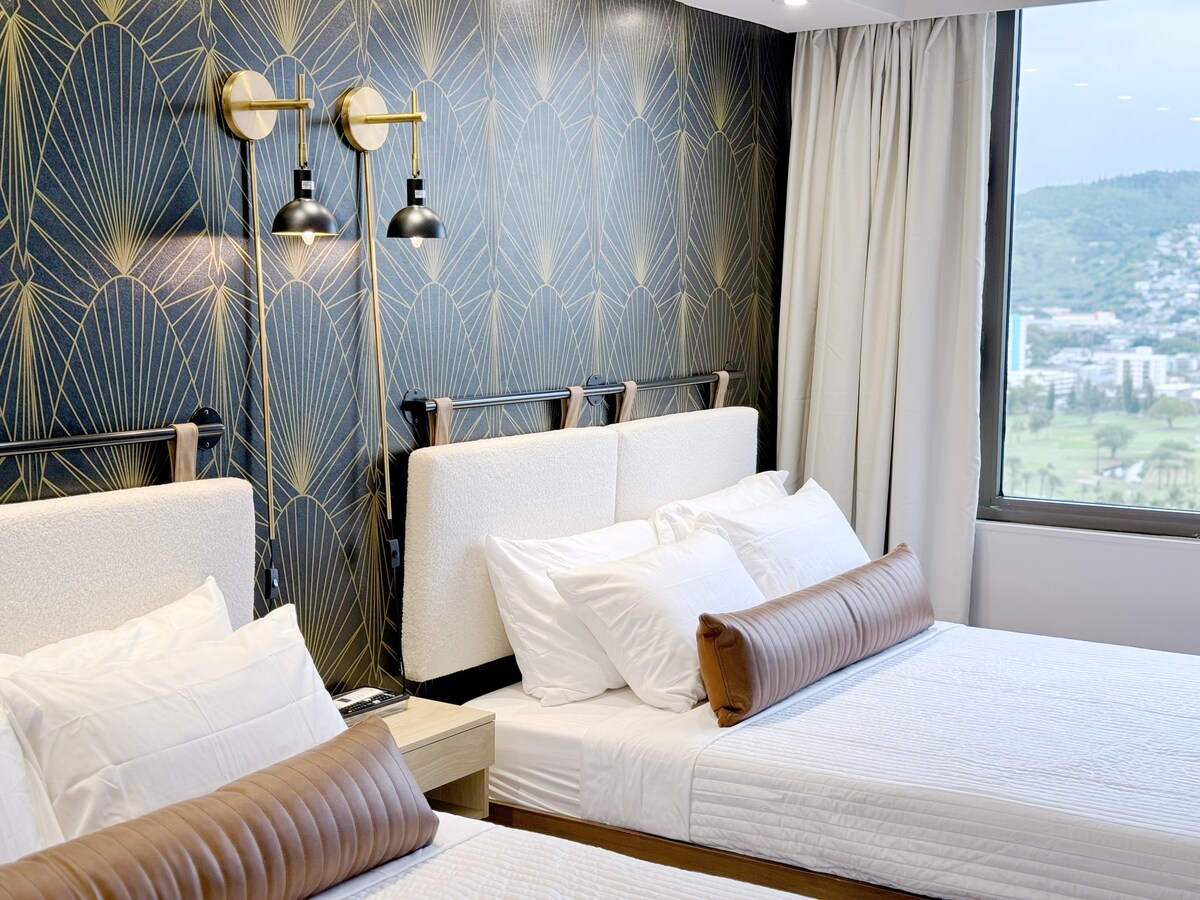 25FL-Upscale Ultra Modern-Premium 1BR W/Parking