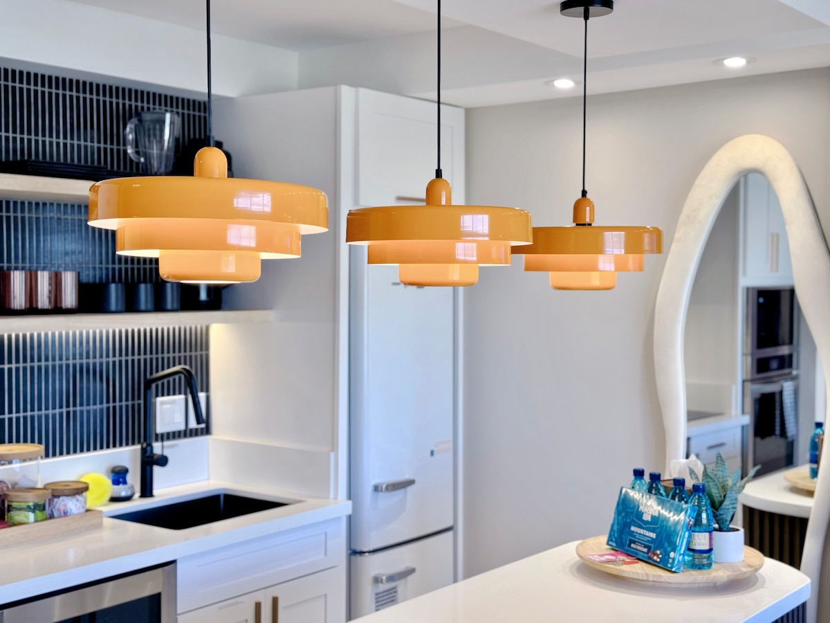 25FL-Upscale Ultra Modern-Premium 1BR W/Parking