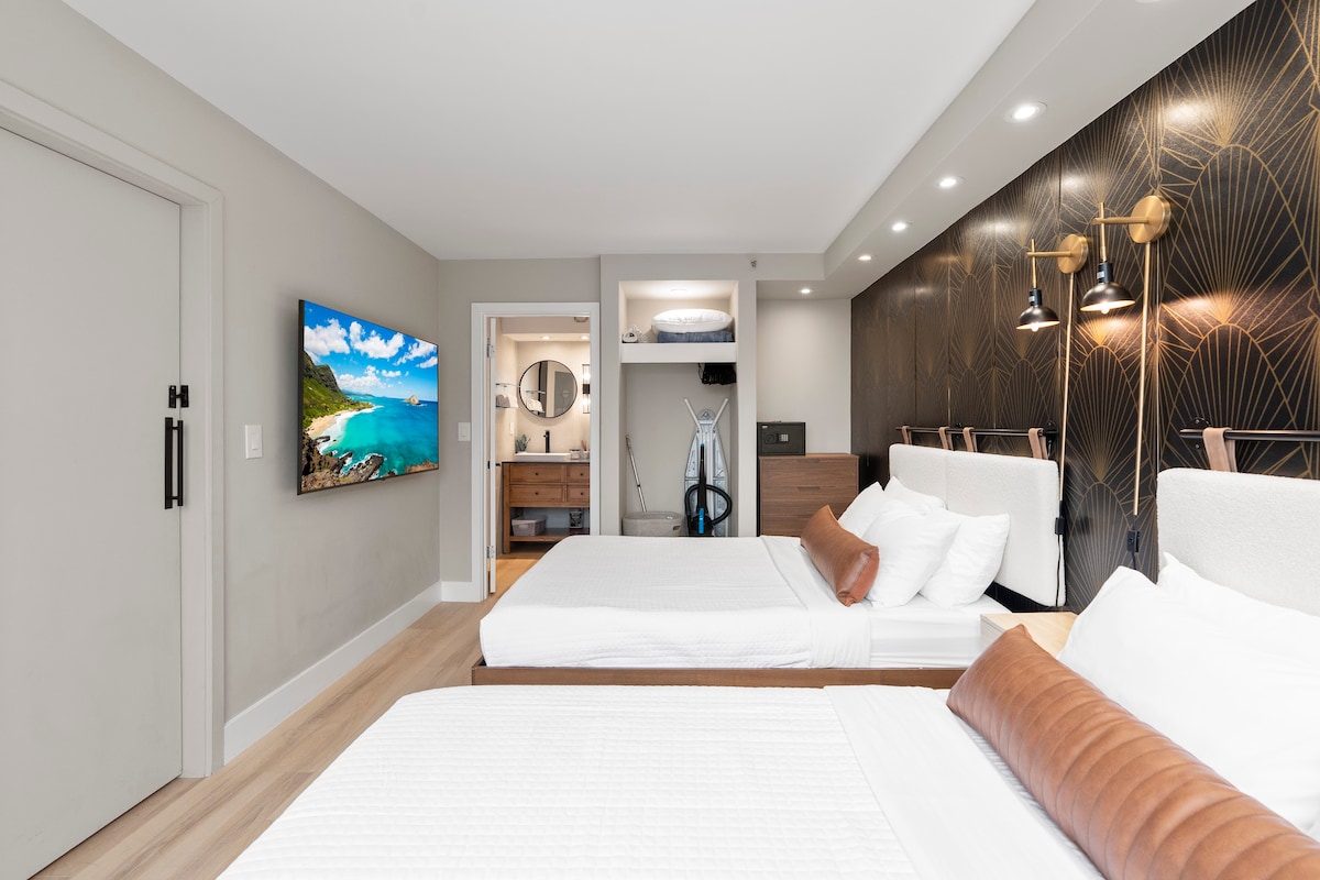 25FL-Upscale Ultra Modern-Premium 1BR W/Parking