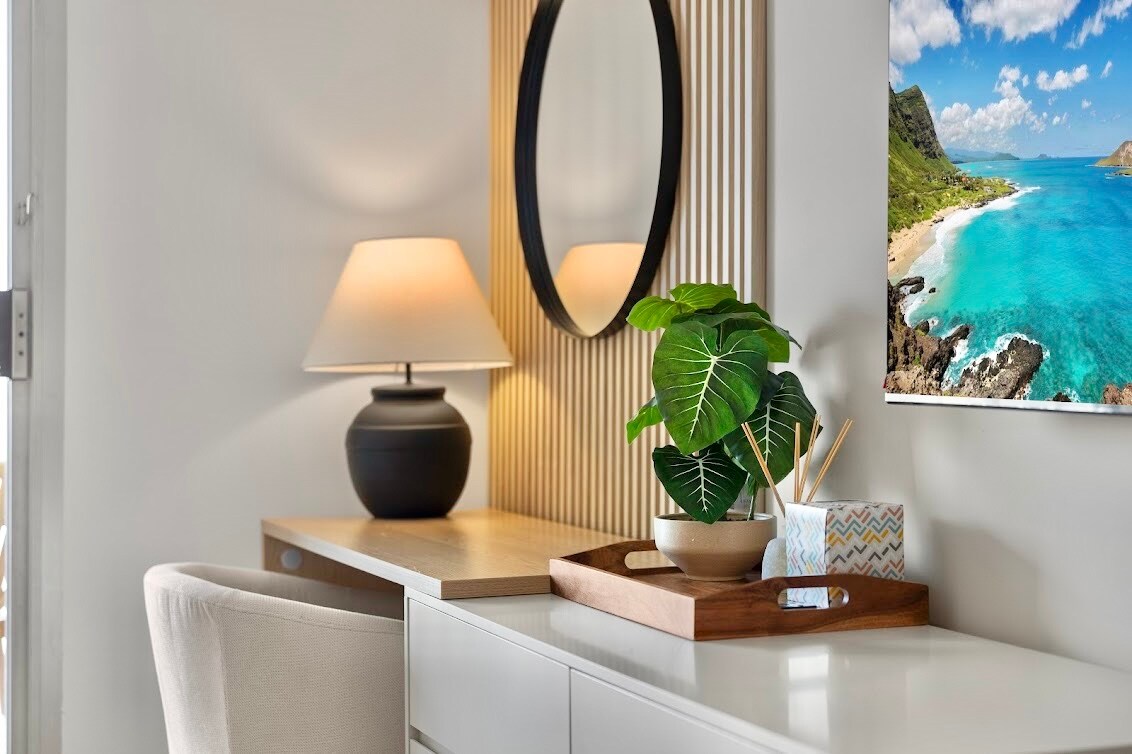 39F-Stunning High-FL Studio w/Ocean & City Views