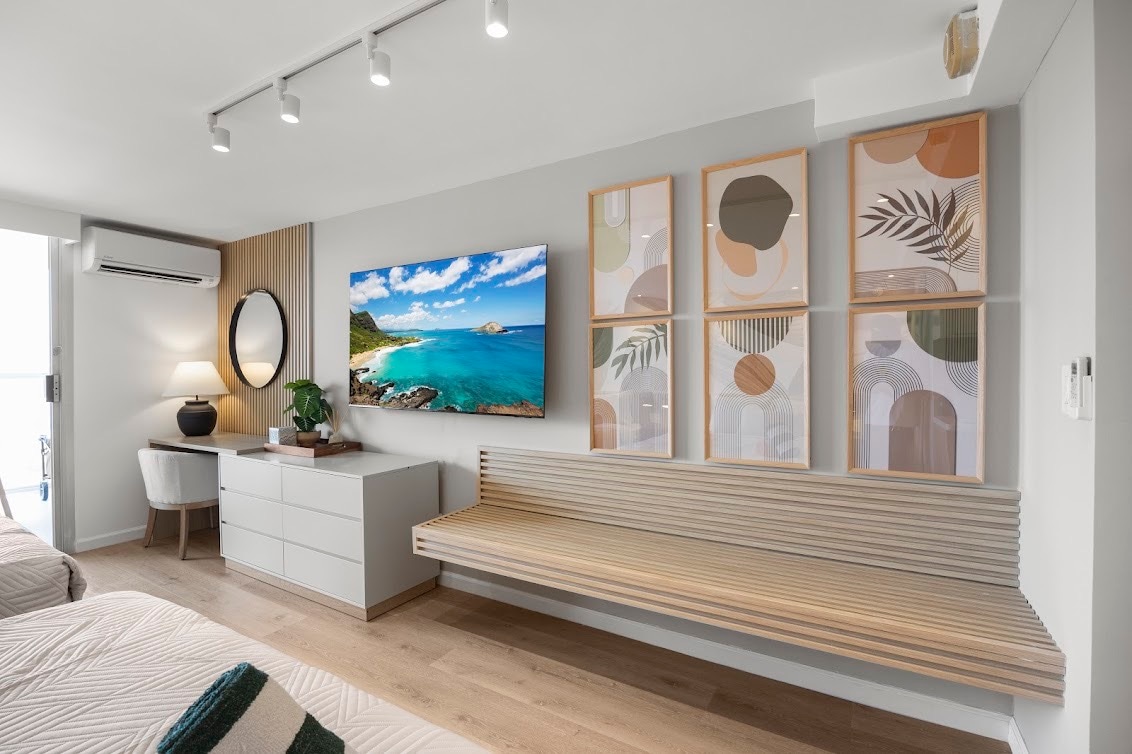 39F-Stunning High-FL Studio w/Ocean & City Views