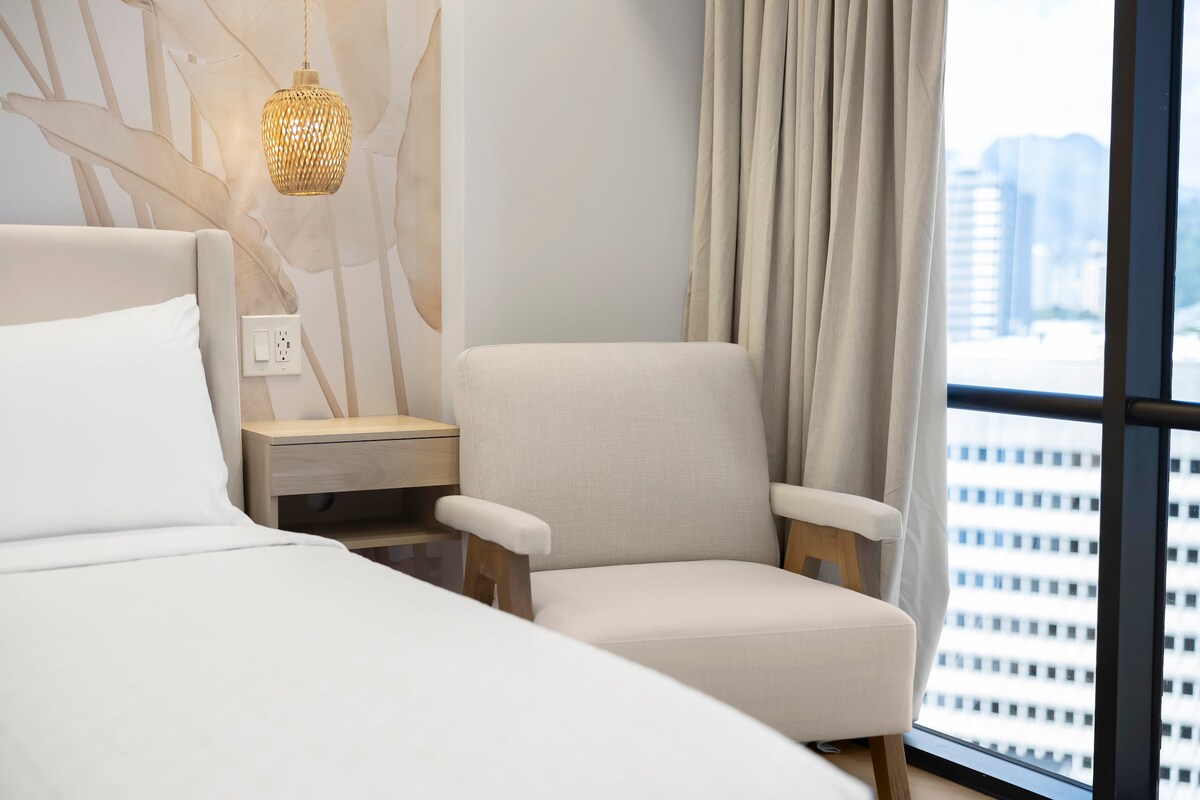 26F-Financial District-City View-1BR w/Parking