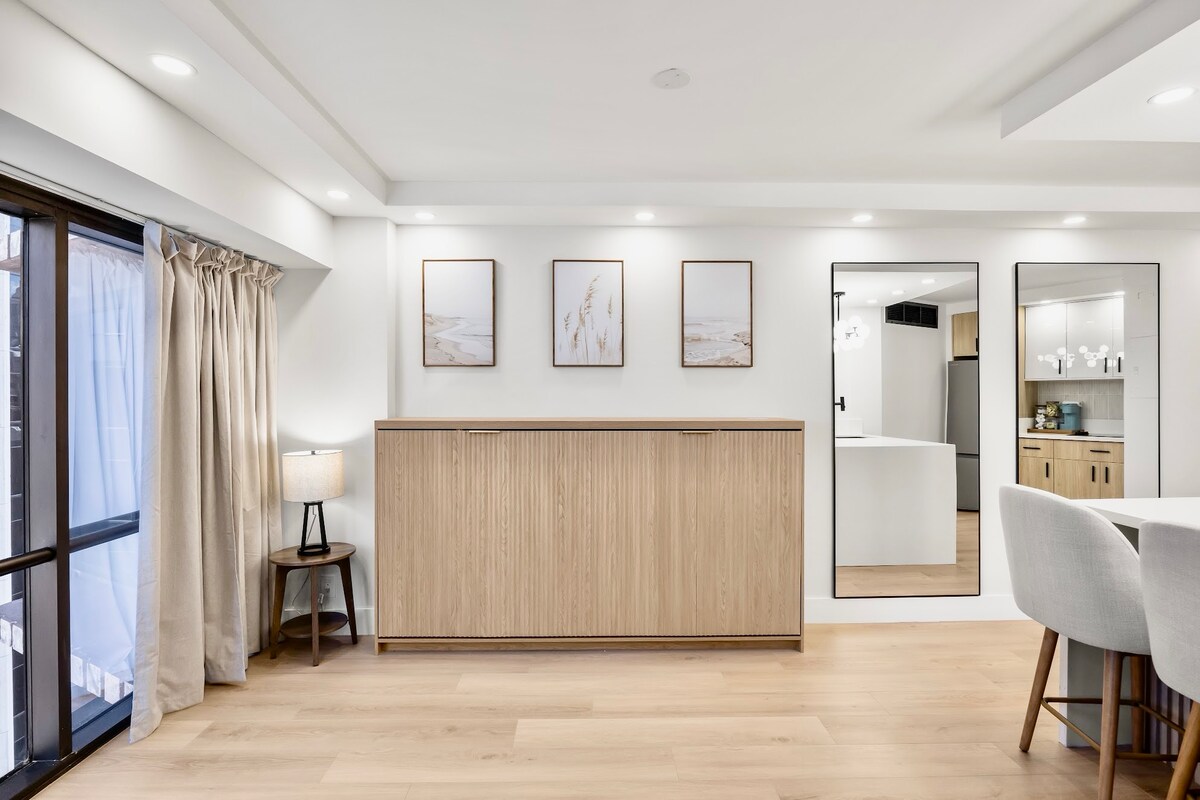 26F-Financial District-City View-1BR w/Parking