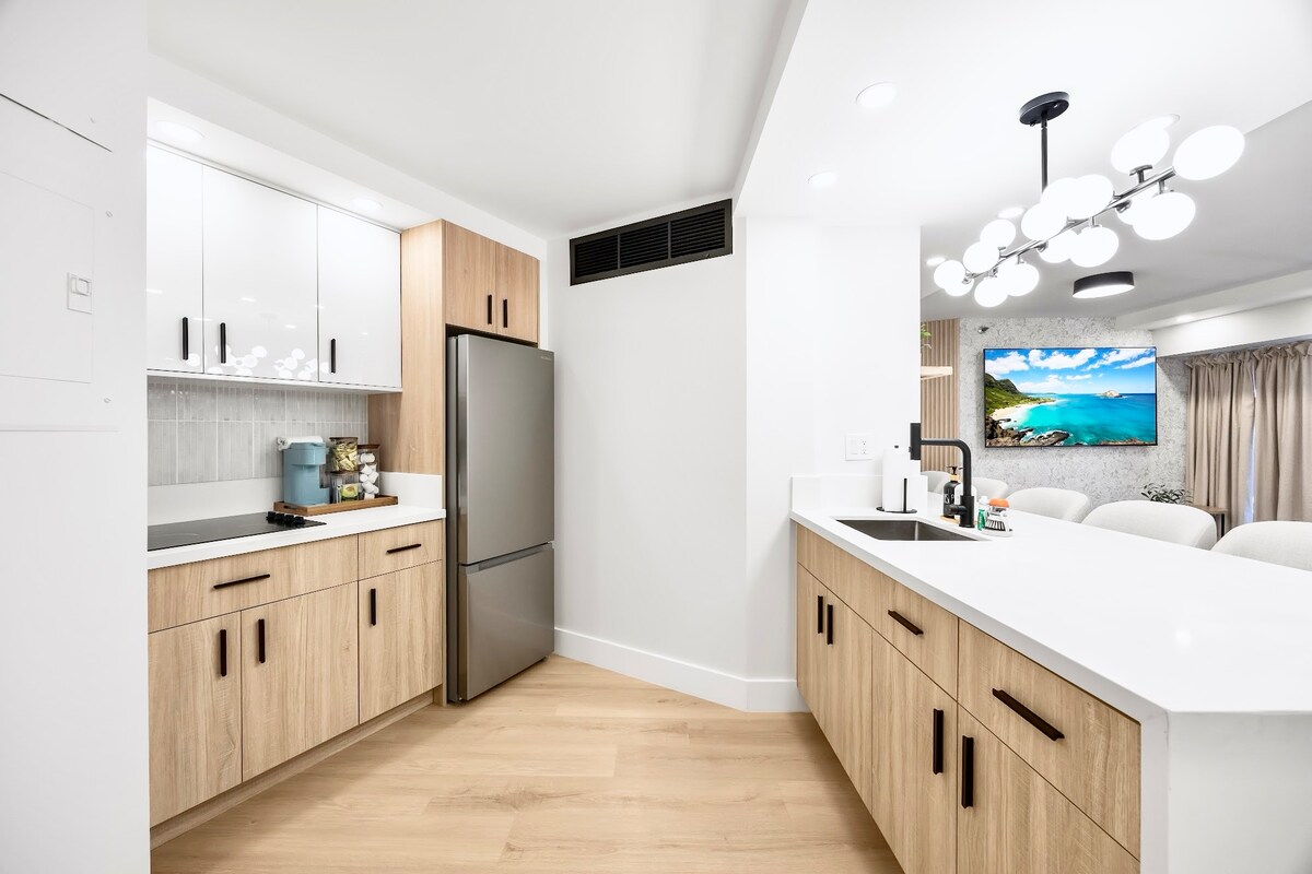 26F-Financial District-City View-1BR w/Parking