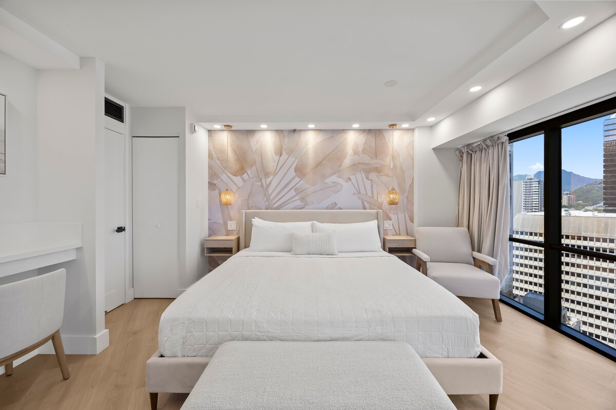 26F-Financial District-City View-1BR w/Parking