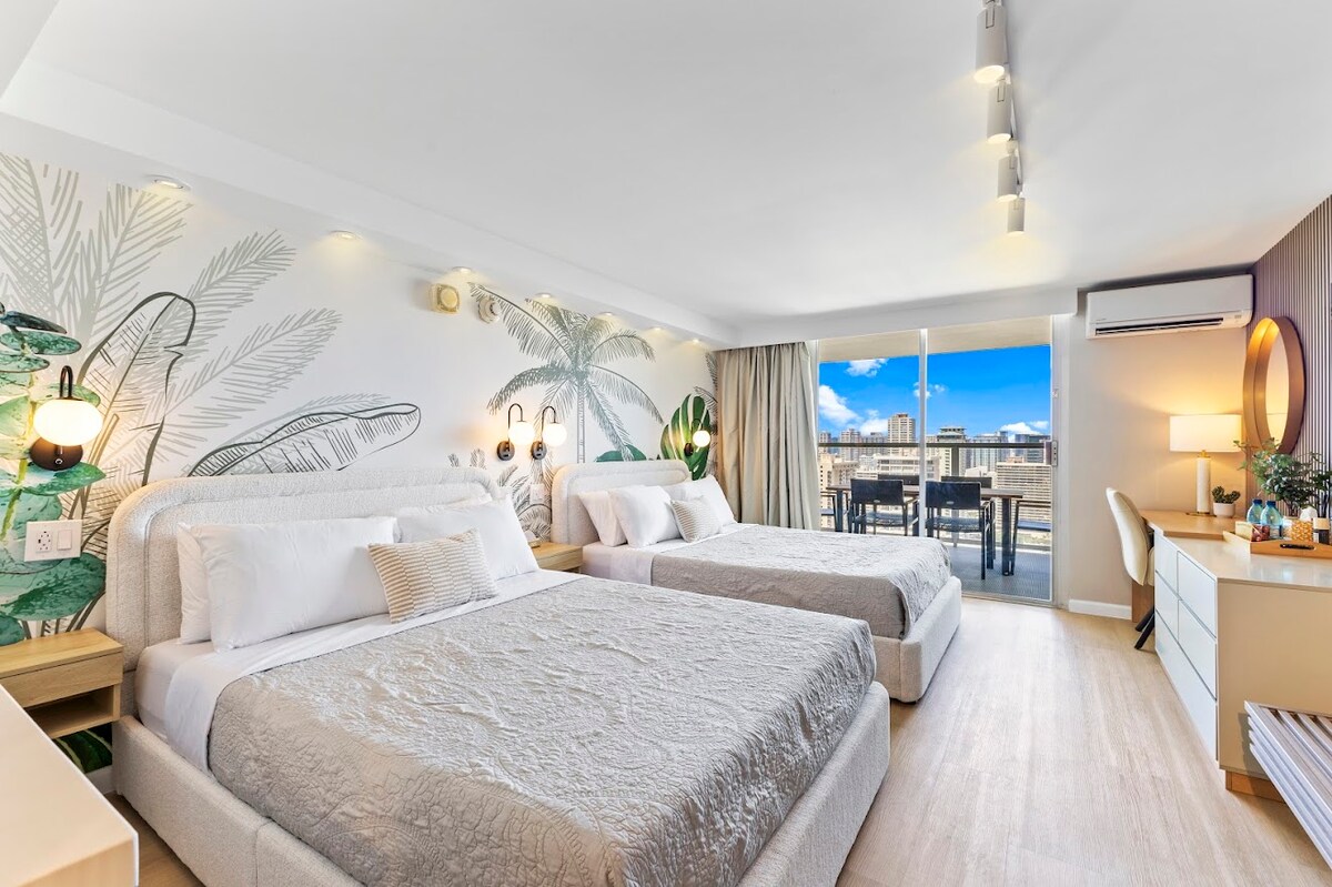 34F-Stunning Tropical Studio w/Ocean & City Views