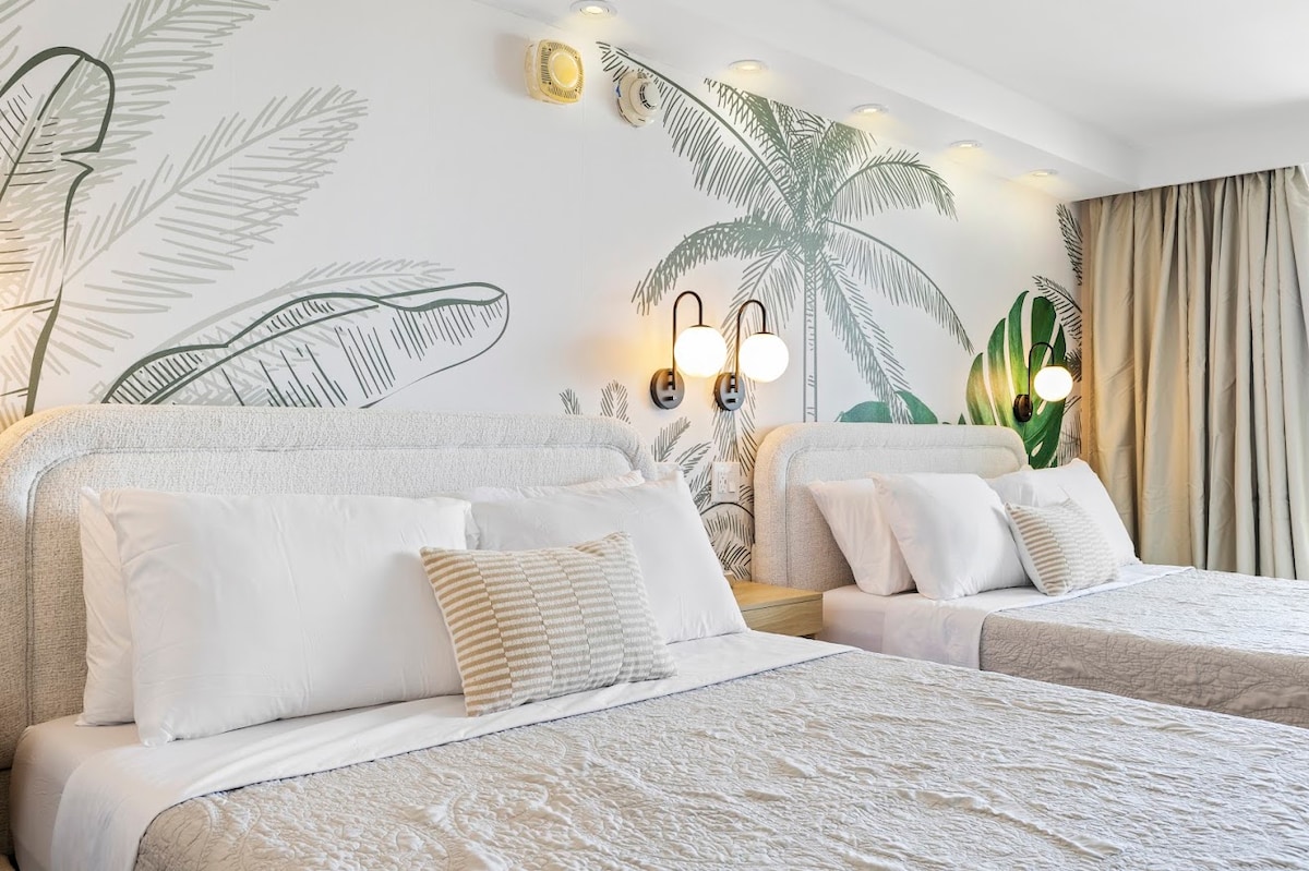 34F-Stunning Tropical Studio w/Ocean & City Views