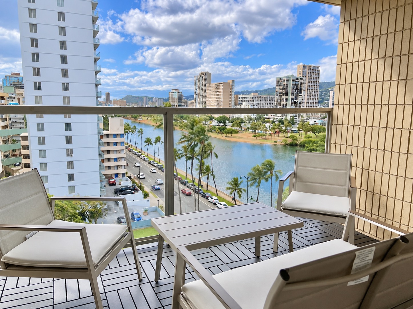 Gorgeous Boutique Studio in Central Waikiki~