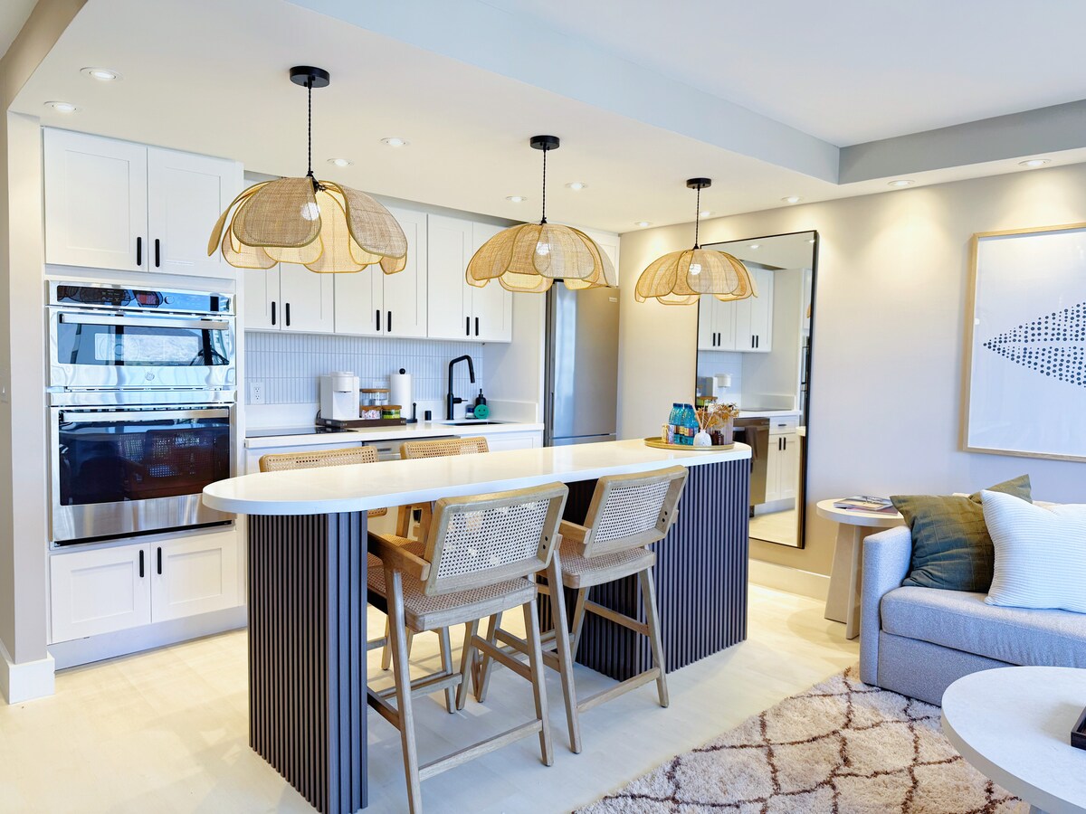 23F-Newly Renovated-Diamond Head View-1BR/Parking~