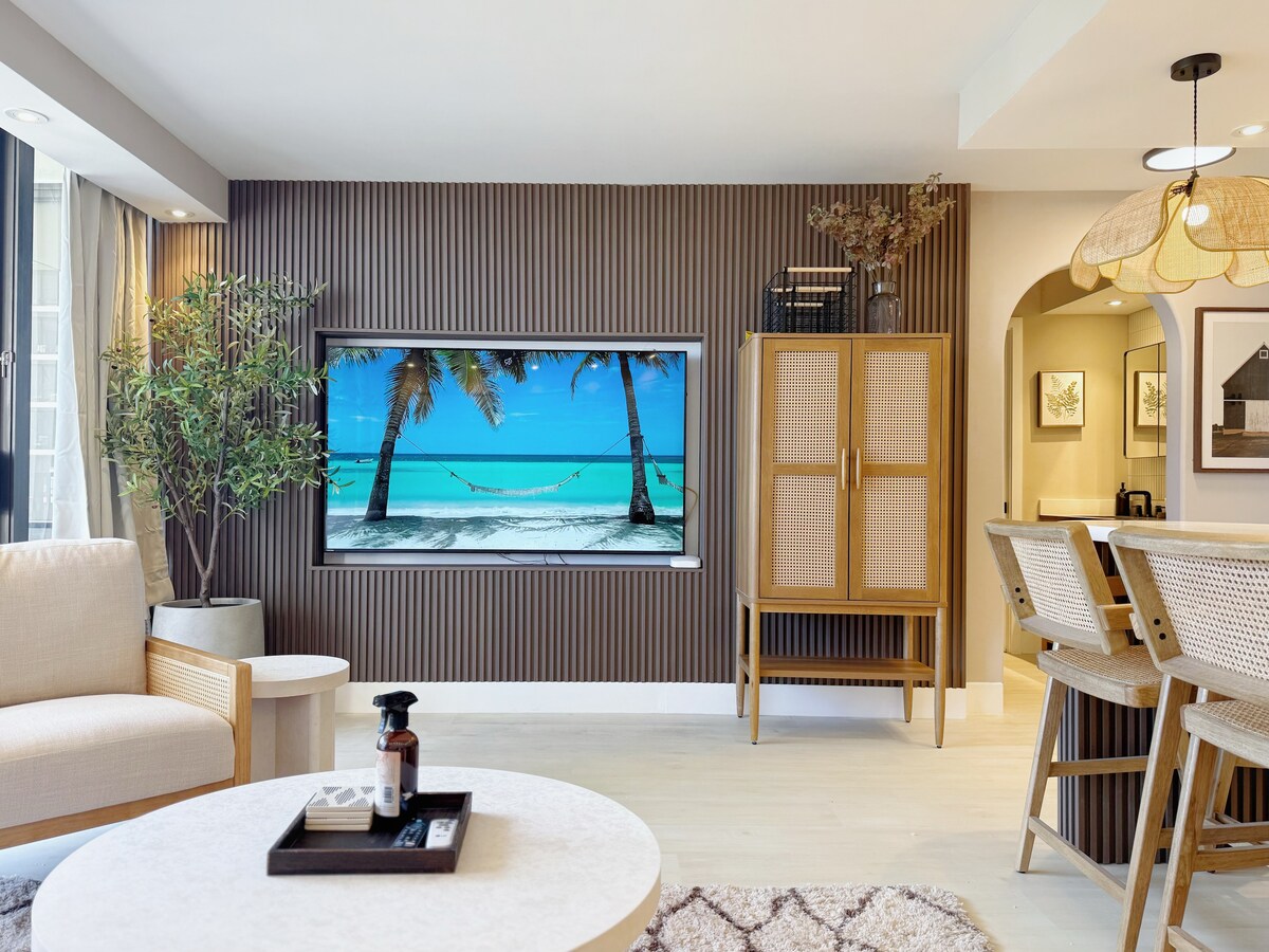 23F-Newly Renovated-Diamond Head View-1BR/Parking~