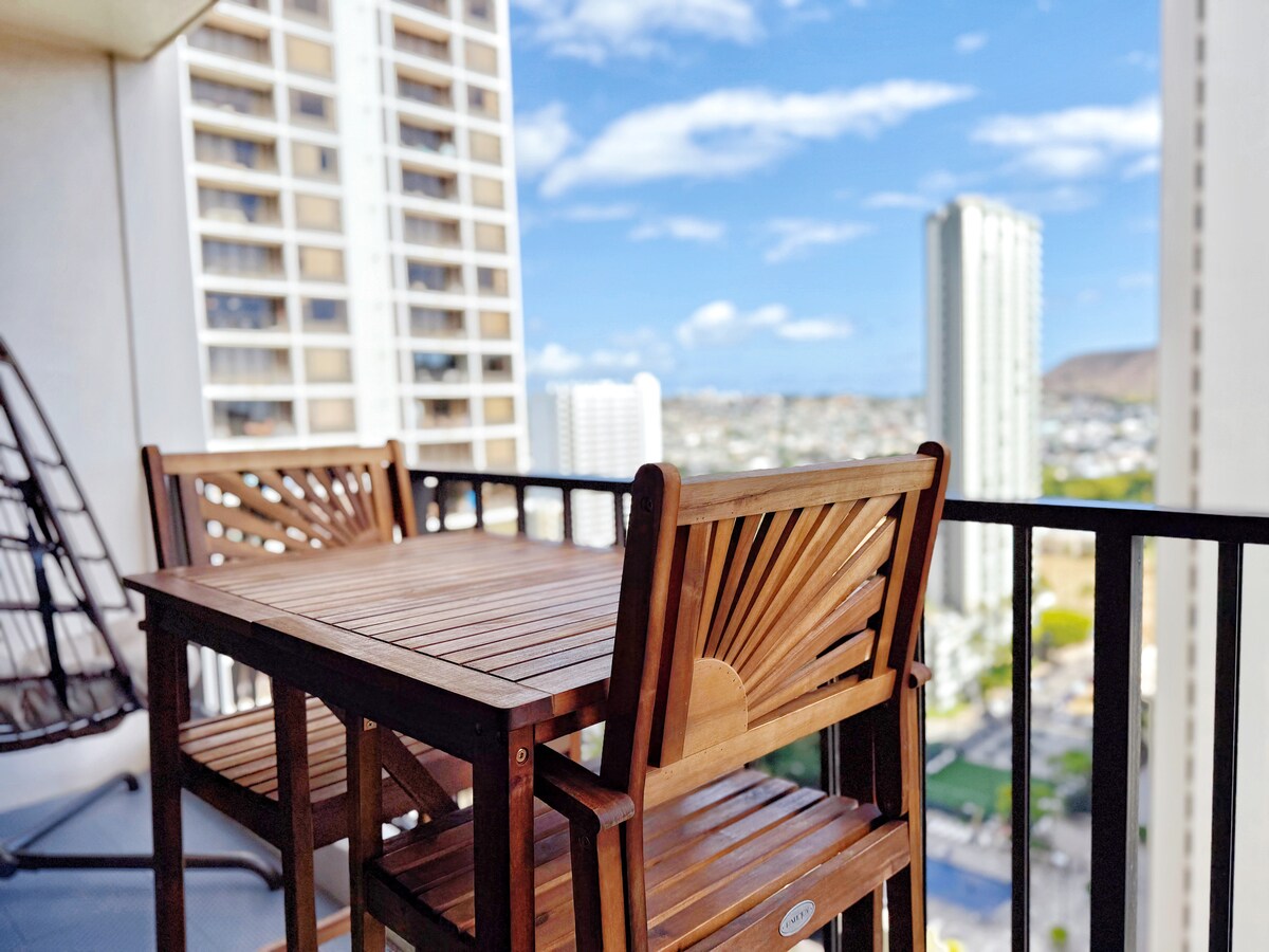 23F-Newly Renovated-Diamond Head View-1BR/Parking~