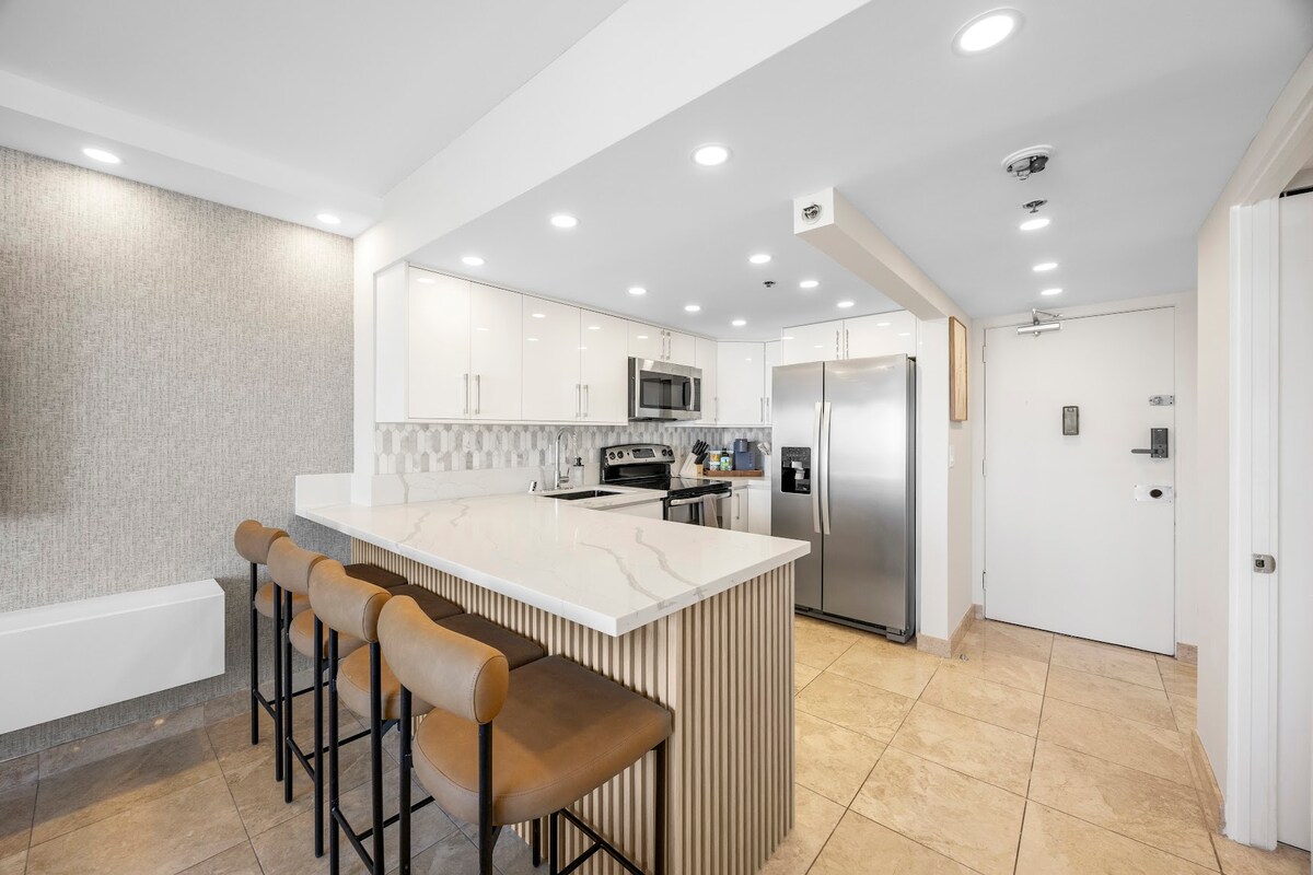 11F-Stunning Ocean View Condo-Ilikai Waikiki Beach