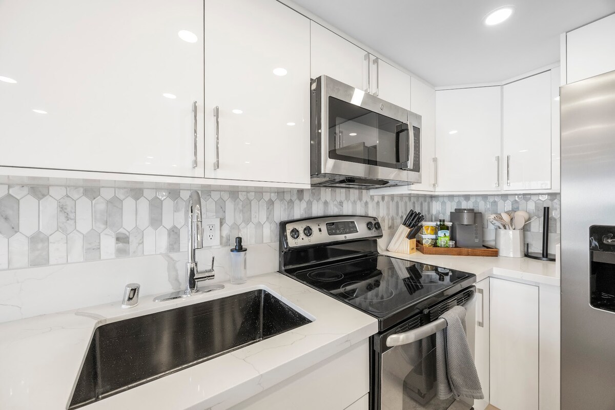 11F-Stunning Ocean View Condo-Ilikai Waikiki Beach