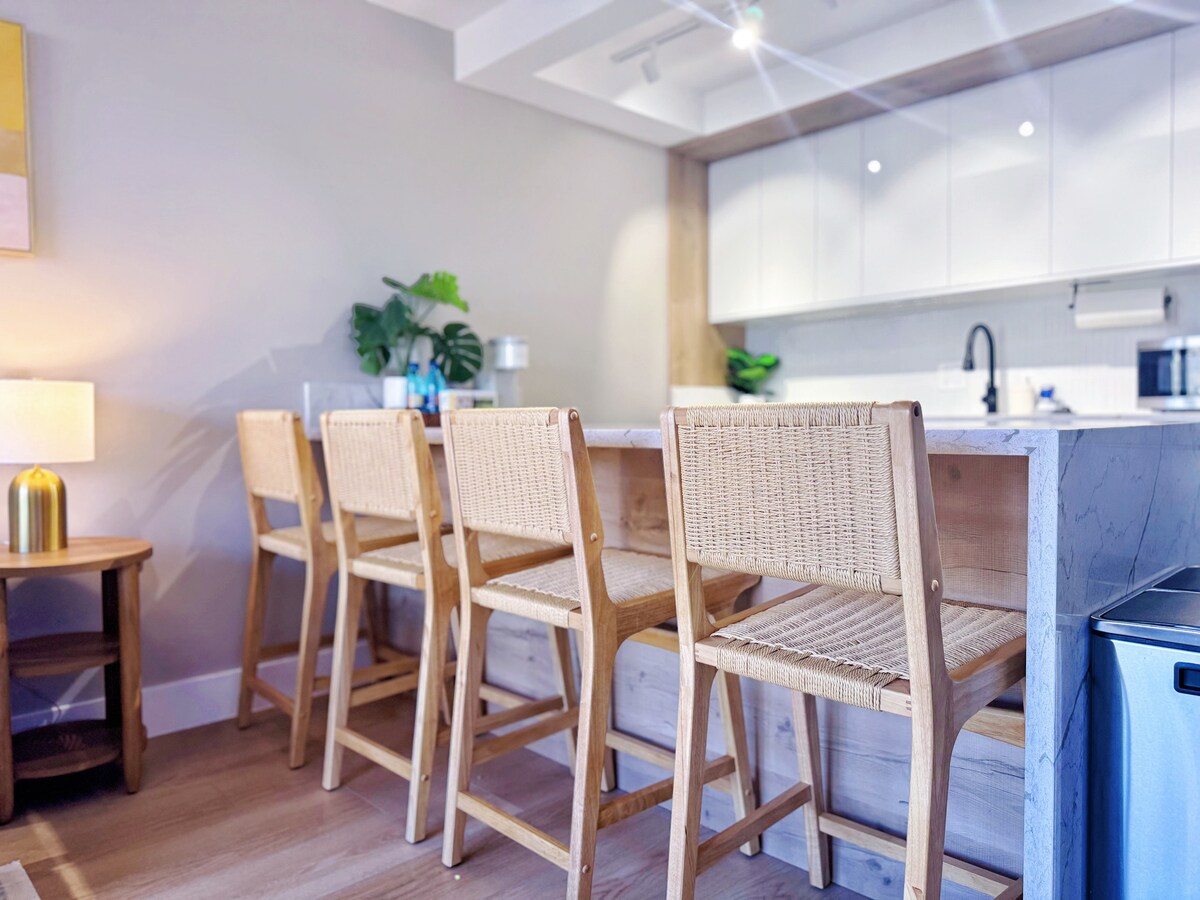 20F-Upscale Mountain View-1BR-Near Beach~