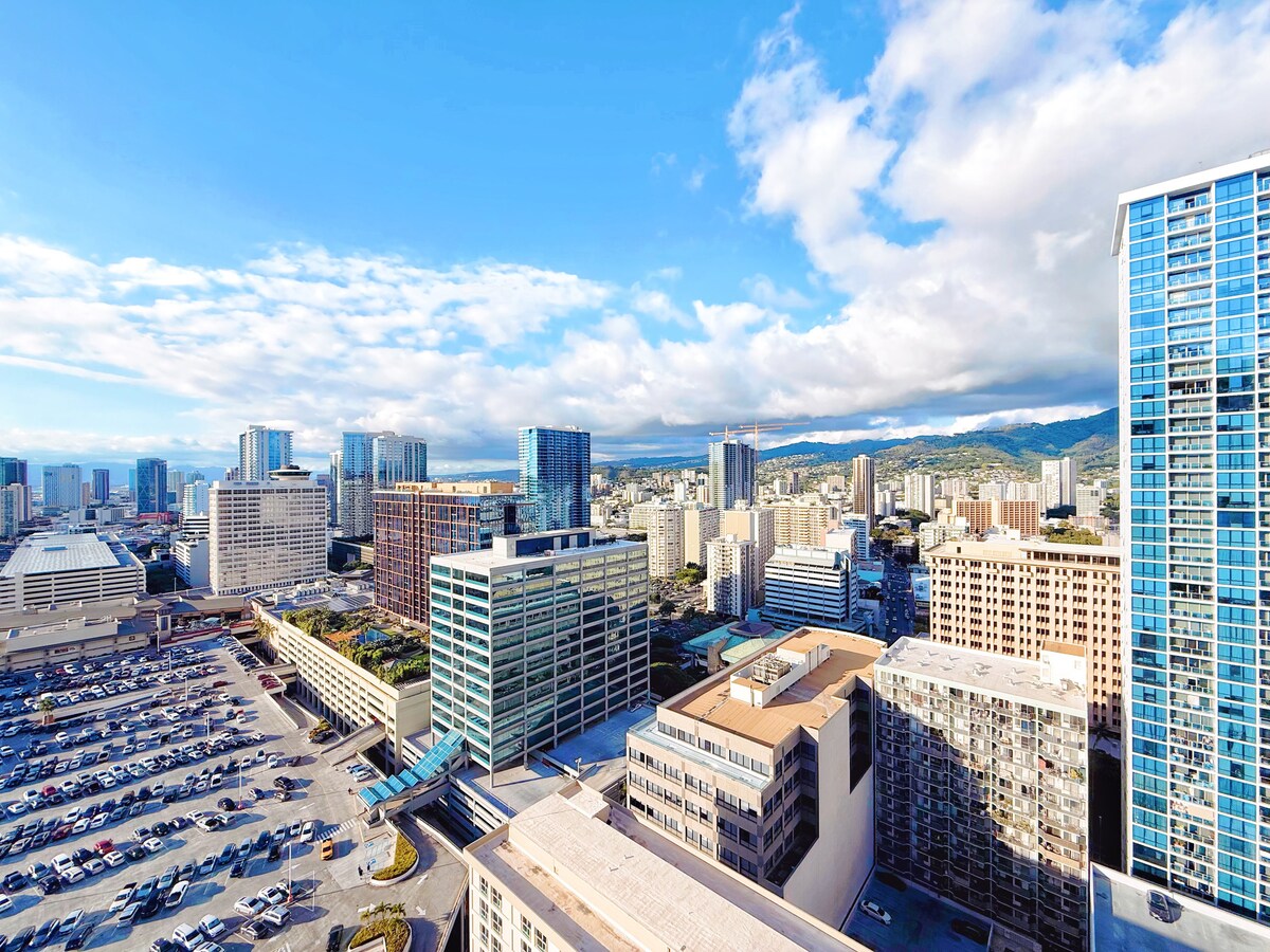 29F-Ala Moana Premium Double w/City & Ocean Views