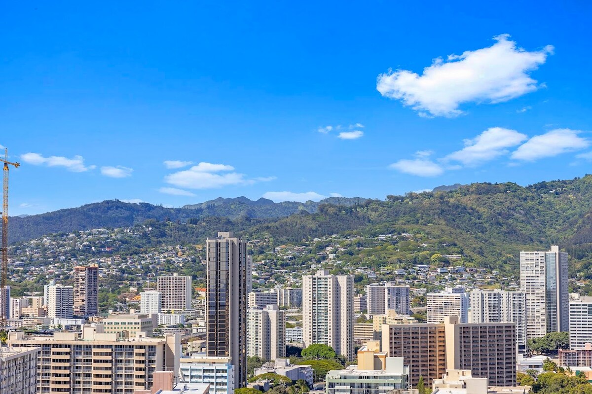 29F-Ala Moana Premium Double w/City & Ocean Views