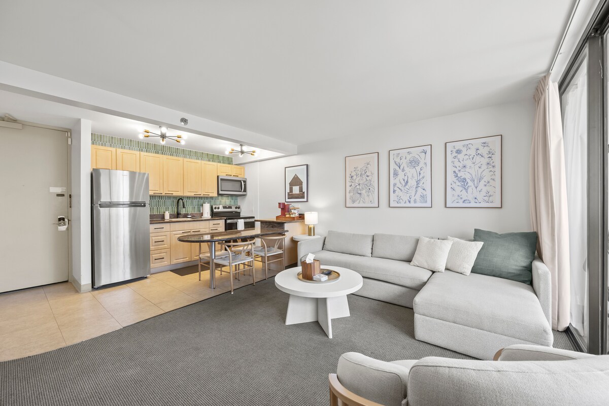 23F-Waikiki Gem-1BR w/Diamond Head & Ocean Views!