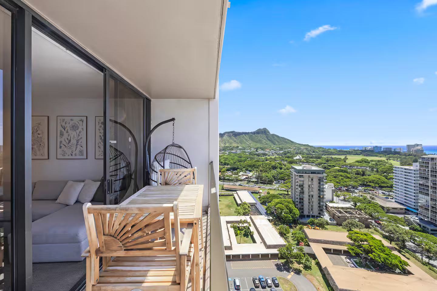 23F-Waikiki Gem-1BR w/Diamond Head & Ocean Views!