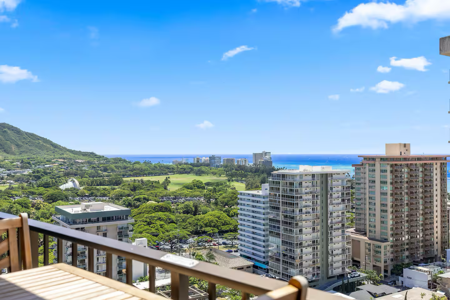 23F-Waikiki Gem-1BR w/Diamond Head & Ocean Views!