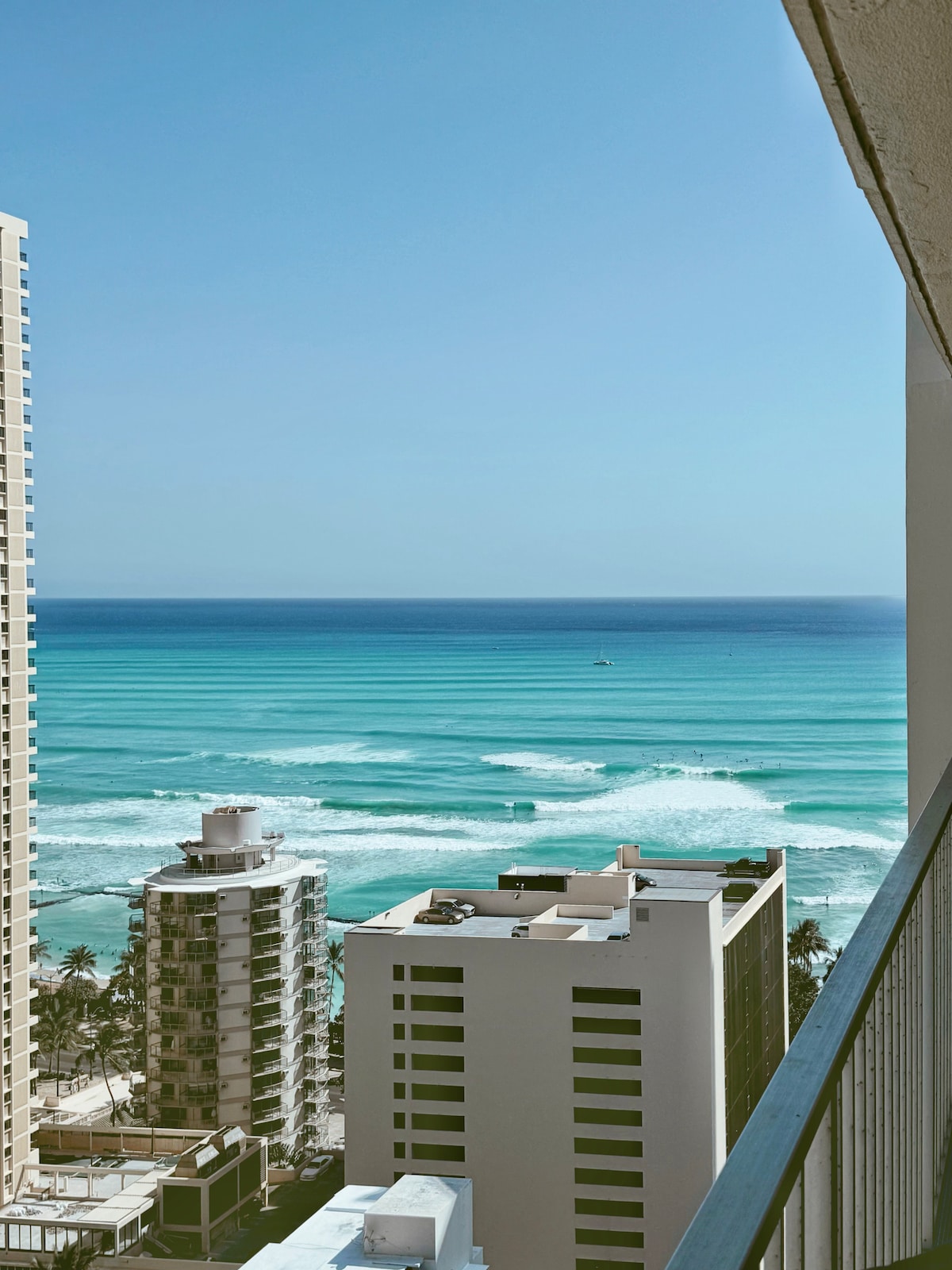 28F-Upscale Ocean View 1BR-3min Walk to Beach!