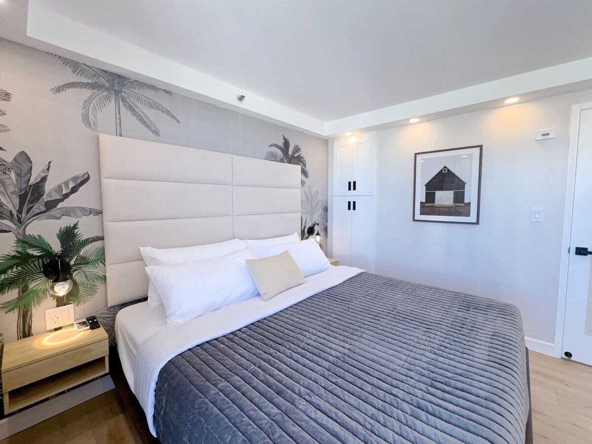28F-Upscale Ocean View 1BR-3min Walk to Beach!