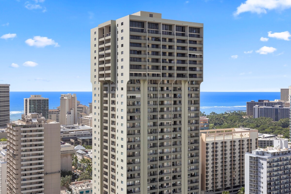 34F-Island Colony Studio-City/Partial Ocean Views