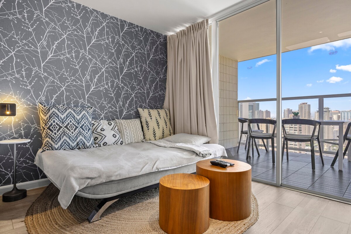 34F-Island Colony Studio-City/Partial Ocean Views